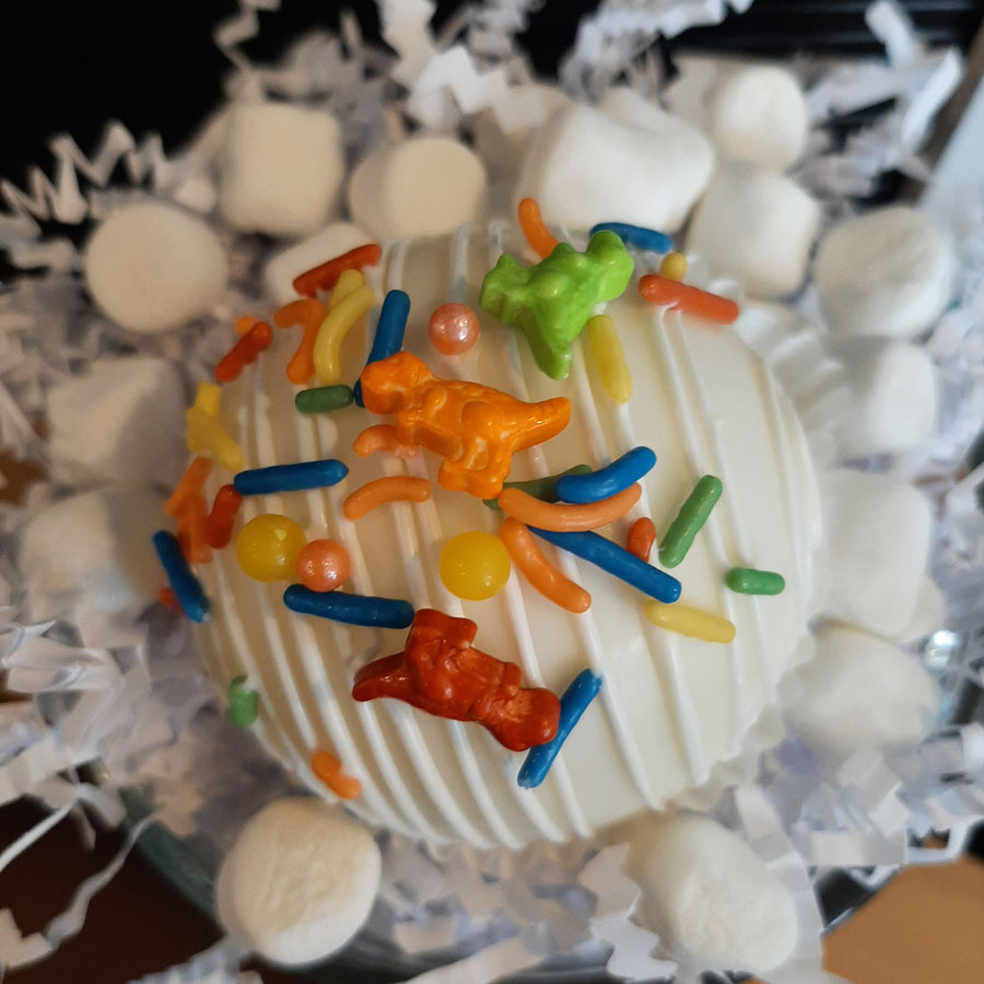 dinosaur-coco-bomb dinosaur hot cocoa bombs
