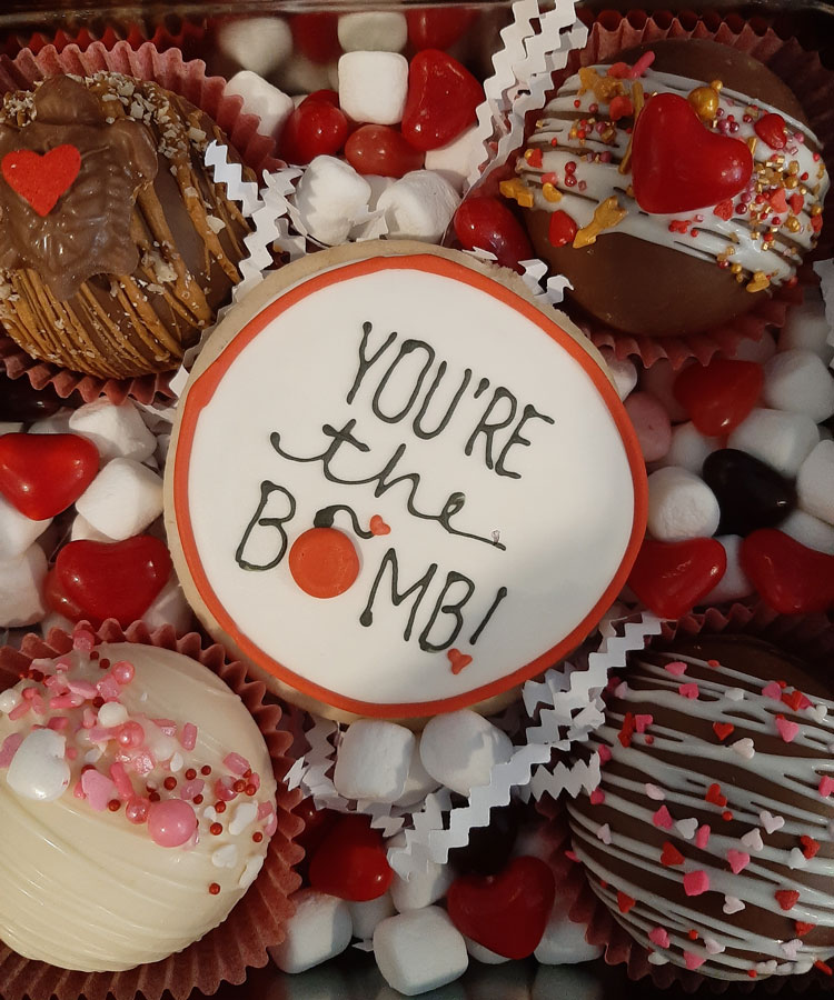 valentine hot cocoa bombs